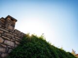 Friesenwall bauen: Eine Gartenmauer für die Ewigkeit